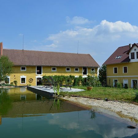 Statek Lunikov Villa Zizice Exterior foto