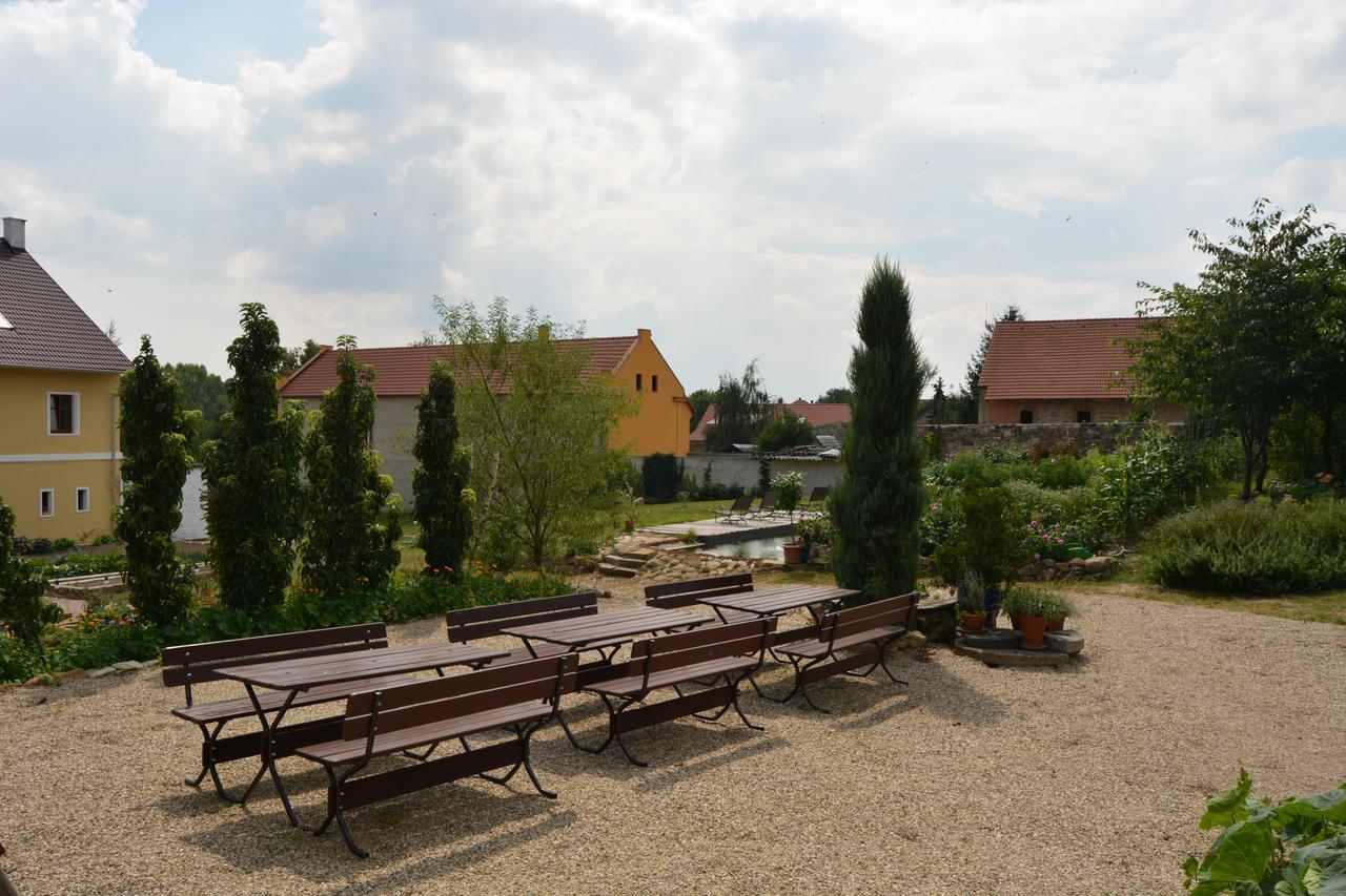 Statek Lunikov Villa Zizice Exterior foto