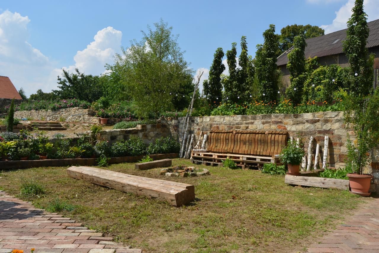 Statek Lunikov Villa Zizice Exterior foto