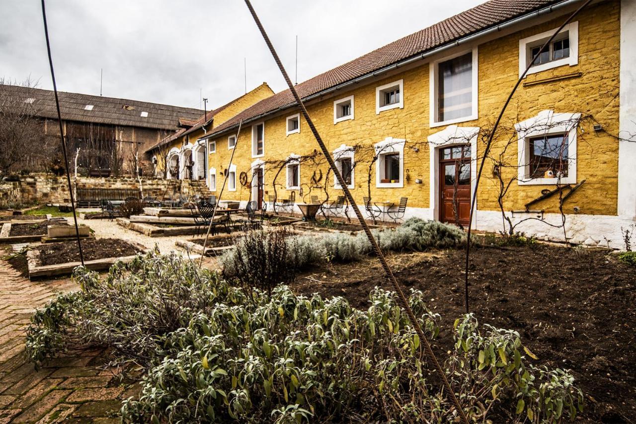 Statek Lunikov Villa Zizice Exterior foto